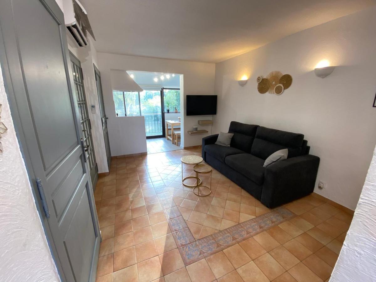 Joli Appartement Cosy อาร์ลส์ ภายนอก รูปภาพ